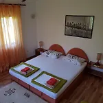 果阿莫斯塔尔旅馆 招待所