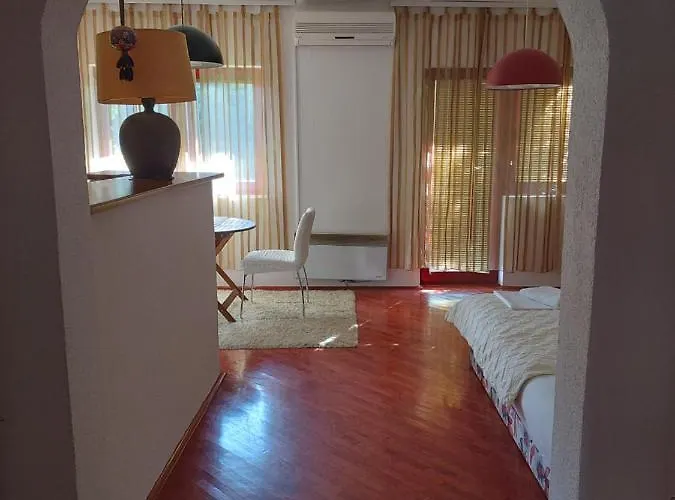 果阿莫斯塔尔旅馆 招待所 莫斯塔尔