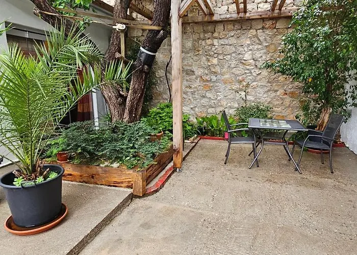 果阿莫斯塔尔旅馆 招待所 莫斯塔尔