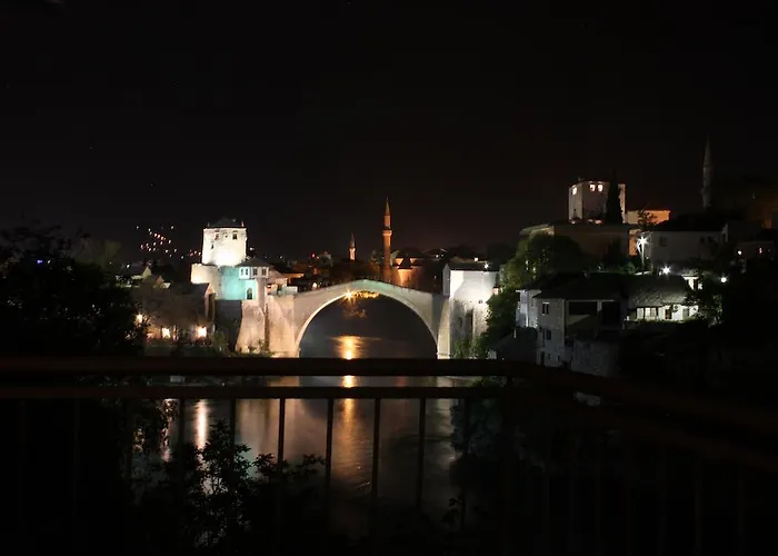 果阿莫斯塔尔旅馆 招待所 莫斯塔尔