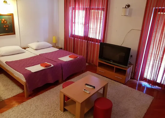 果阿莫斯塔尔旅馆 招待所 莫斯塔尔